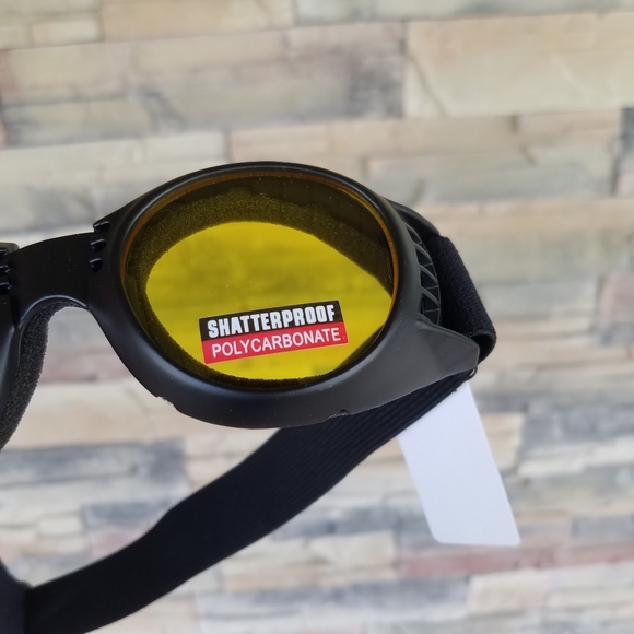 Google Yellow Goggle Social Distance Gas Station - Picture 7 of 8